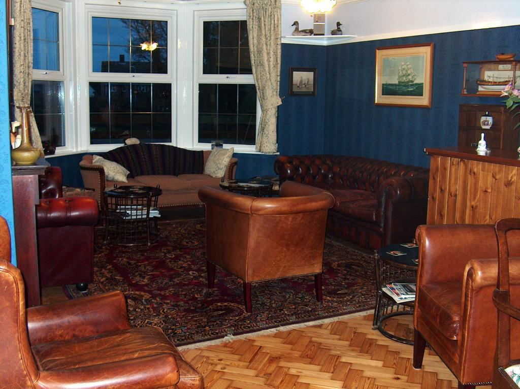 Crossways House Bed And Breakfast East Cowes Buitenkant foto